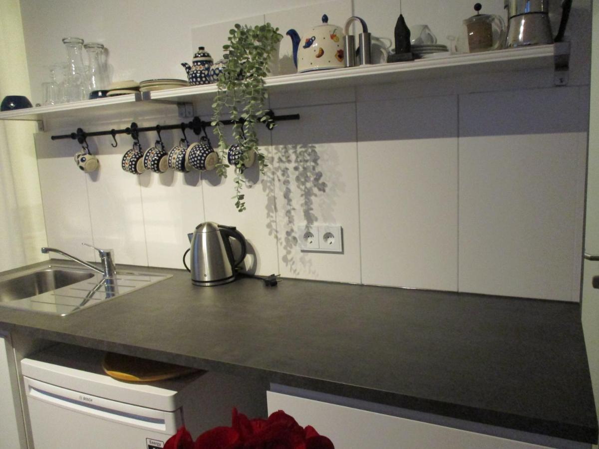 Apartment Am Apfelbaum รอยท์ลิงเงน ภายนอก รูปภาพ